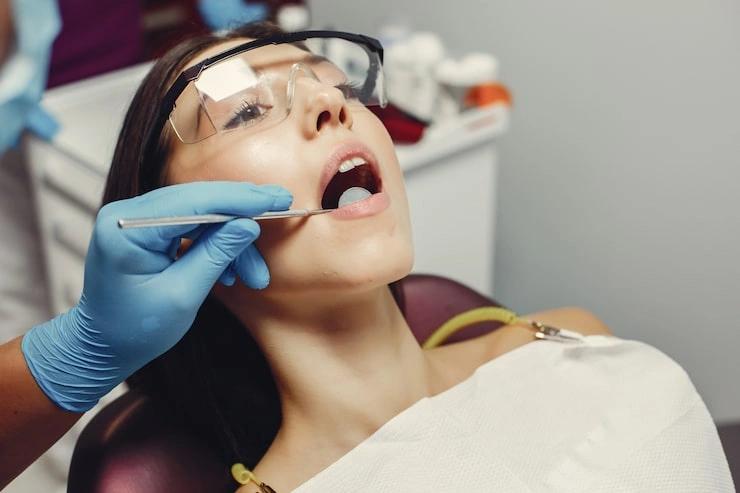 beautiful girl dentist 1157 18586