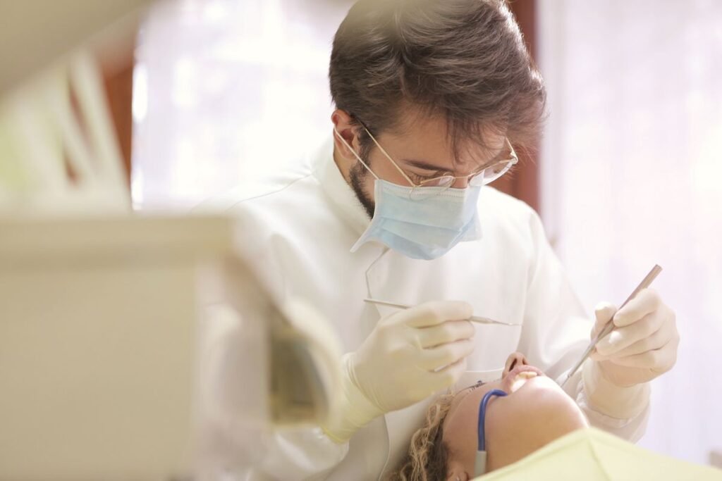 Signs You Need Dental Veneers? 8 Signs you may need dental veneers in Thornhill